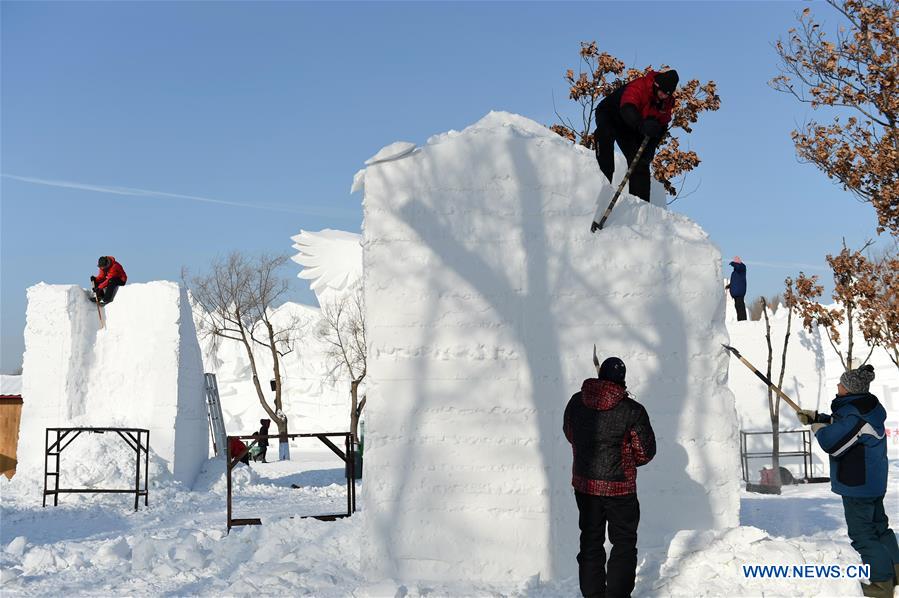 CHINA-HEILONGJIANG-HARBIN-SNOW SCULPTURE-COMPETITION (CN)