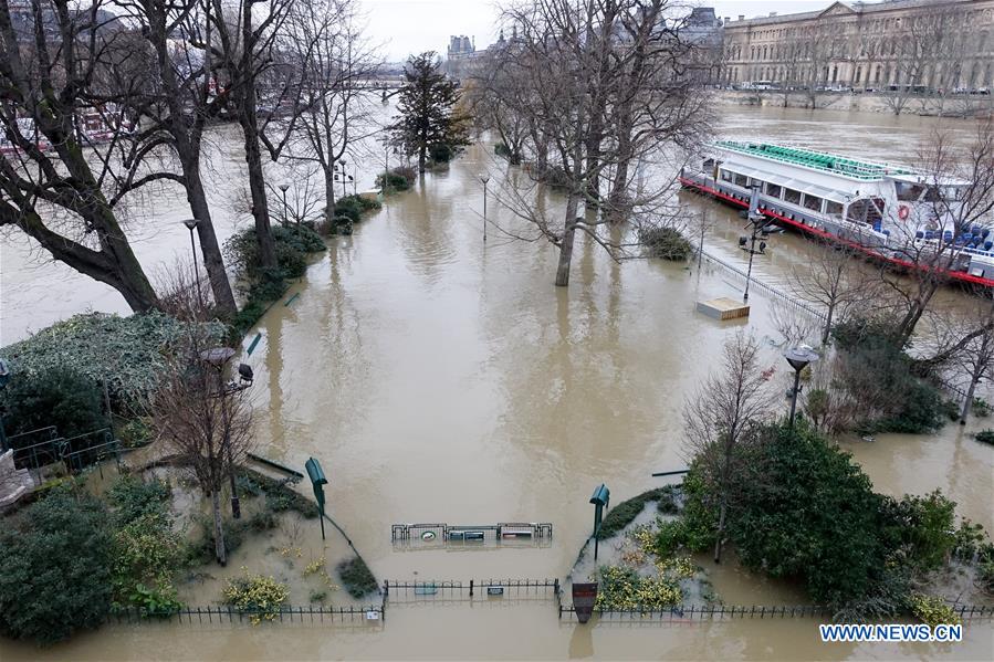 FRANCE-PARIS-FLOODS RISK-ORANGE ALERT