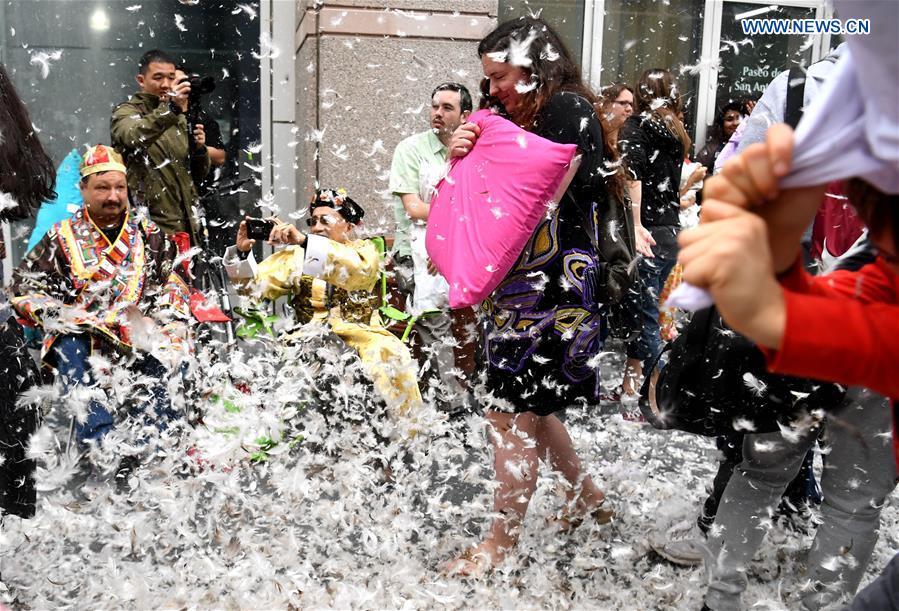 U.S.-SAN JOSE-PILLOW FIGHT 