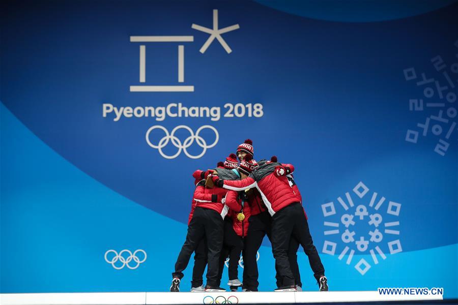 (SP)OLY-SOUTH KOREA-PYEONGCHANG-FIGURE SKATING-TEAM EVENT-MEDAL CEREMONY