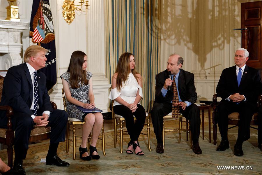 U.S.-WASHINGTON D.C.-TRUMP-LISTENING SESSION