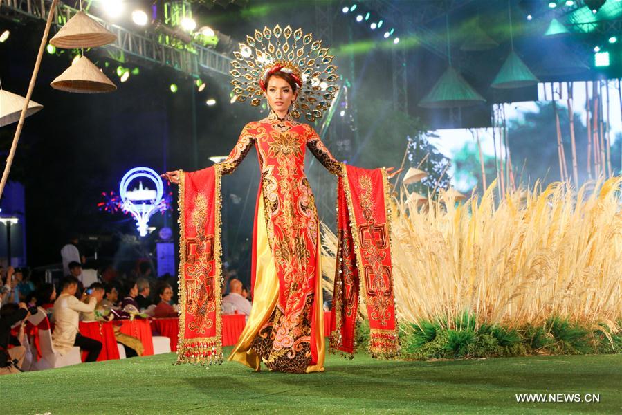 VIETNAM-HO CHI MINH CITY-AO DAI FESTIVAL 2018