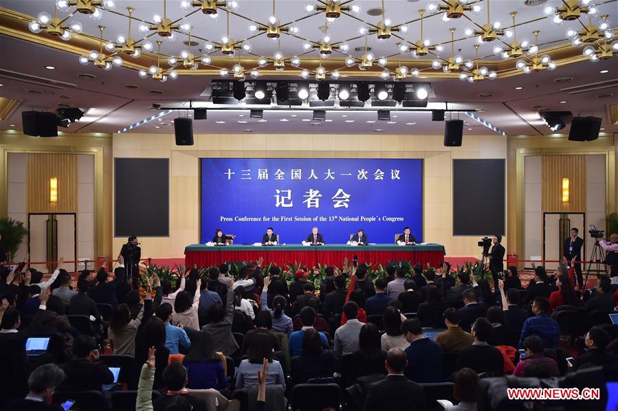 (TWO SESSIONS)CHINA-BEIJING-NPC-PRESS CONFERENCE-FINANCIAL REFORM (CN)