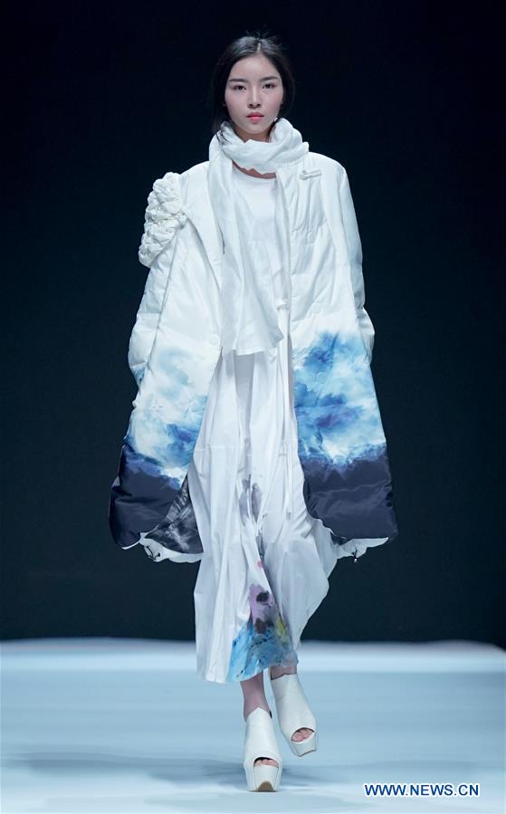 CHINA-BEIJING-FASHION WEEK-DESIGNERS FROM CHANGSHU (CN)