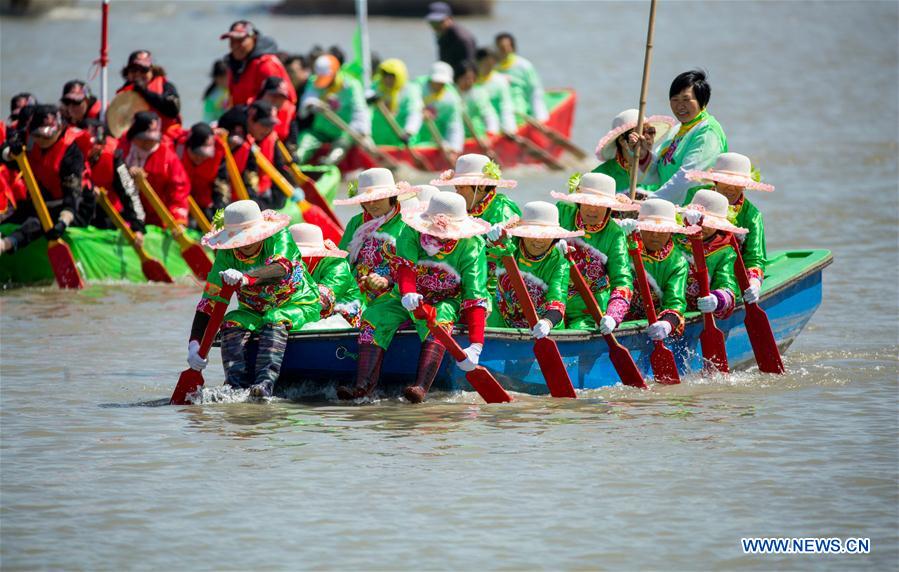 #CHINA-JIANGSU-QINTONG BOAT FESTIVAL (CN)