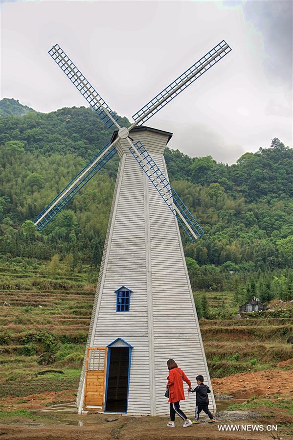 CHINA-JIANGXI-DEXING-WALL PAINTING (CN)