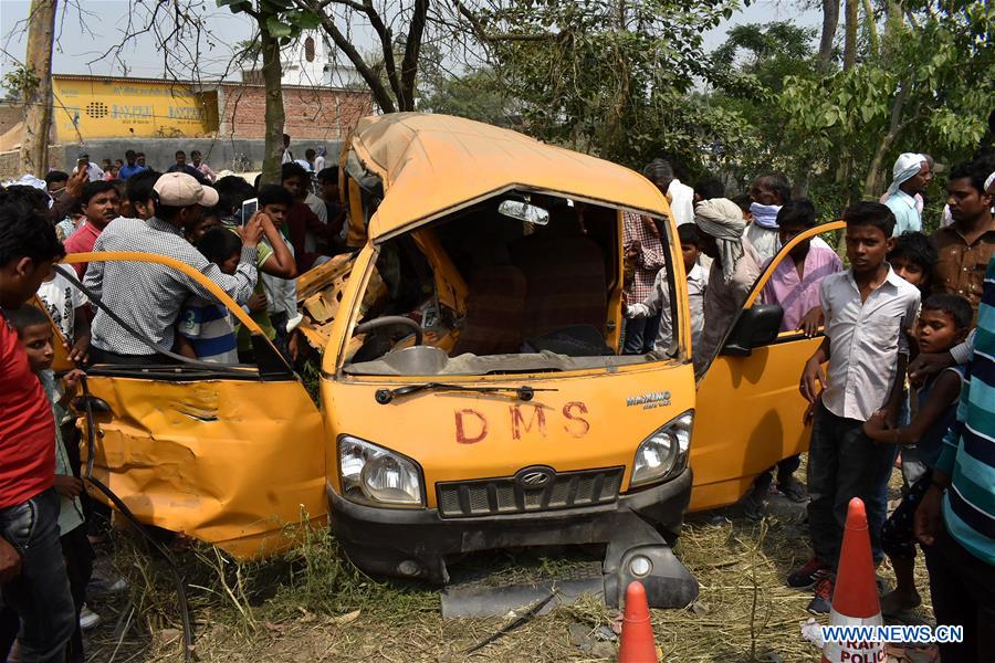 INDIA-UTTAR PRADESH-ACCIDENT-SCHOOL VAN