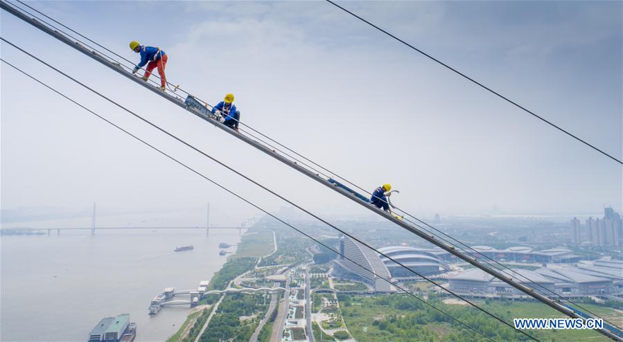 #CHINA-HUBEI-WUHAN-BRIDGE CONSTRUCTION (CN)