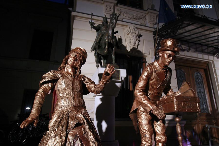 ROMANIA-BUCHAREST-LIVING STATUES-FESTIVAL