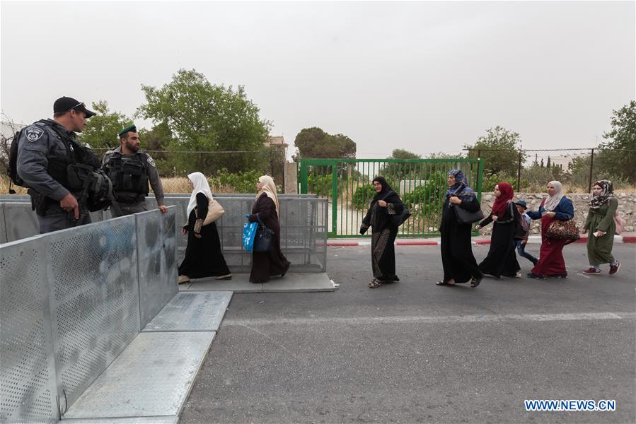 MIDEAST-BETHLEHEM-FRIDAY-PRAYERS