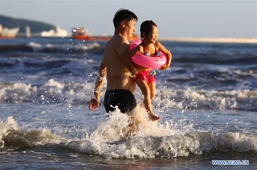 #CHINA-HAINAN-SANYA-HIGH TEMPERATURE (CN)