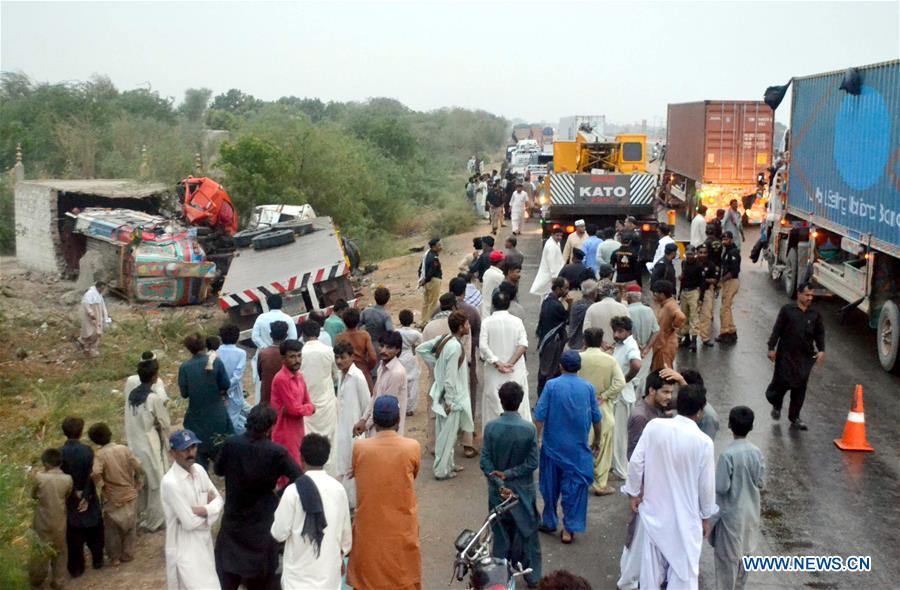 PAKISTAN-SINDH-ROAD ACCIDENT