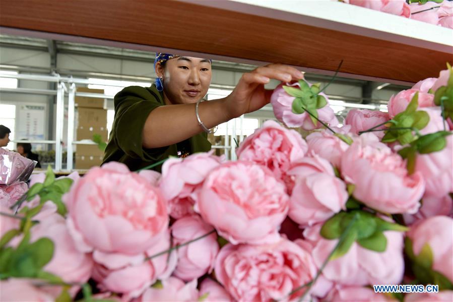 CHINA-NINGXIA-GUYUAN-ARTIFICIAL FLOWER (CN)