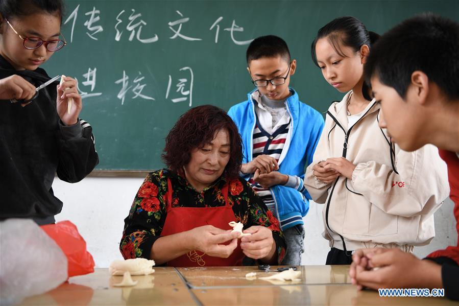 CHINA-SHANXI-LANXIAN-HANDICRAFT-DOUGH MODELLING (CN)