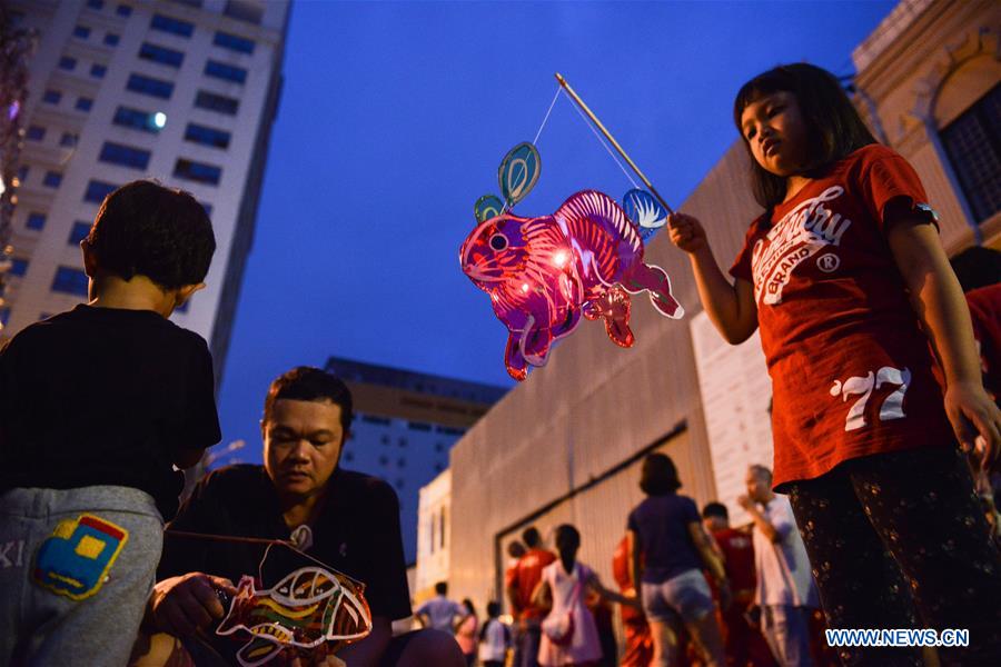 MALAYSIA-KUALA LUMPUR-MID AUTUMN FESTIVAL-CELEBRATION