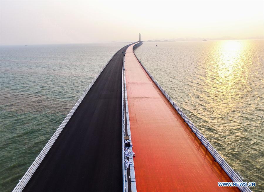 CHINA-HONG KONG-ZHUHAI-MACAO BRIDGE-CONSTRUCTION (CN)