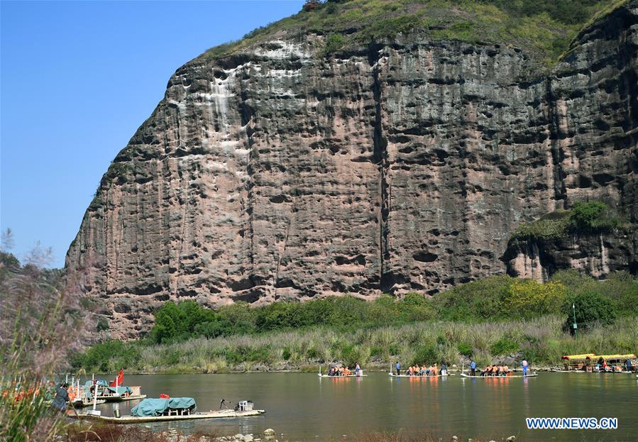 CHINA-JIANGXI-LONGHU MOUNTAIN-AUTUMN SCENERY (CN)