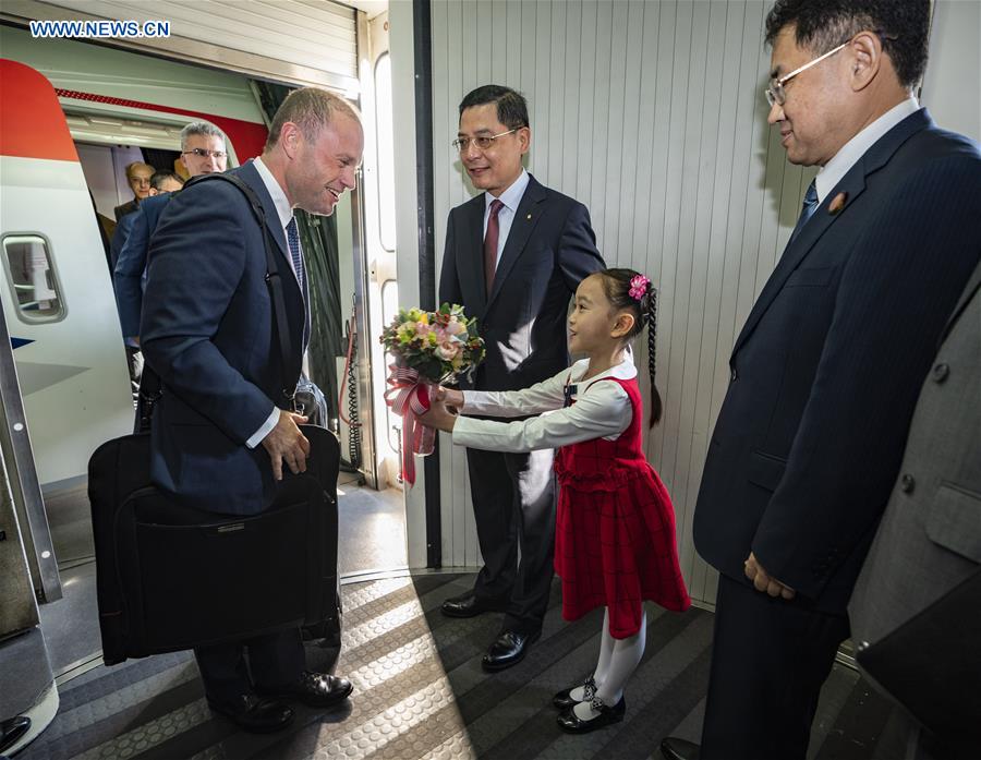 CHINA-SHANGHAI-CIIE-MALTESE PM-ARRIVAL (CN)