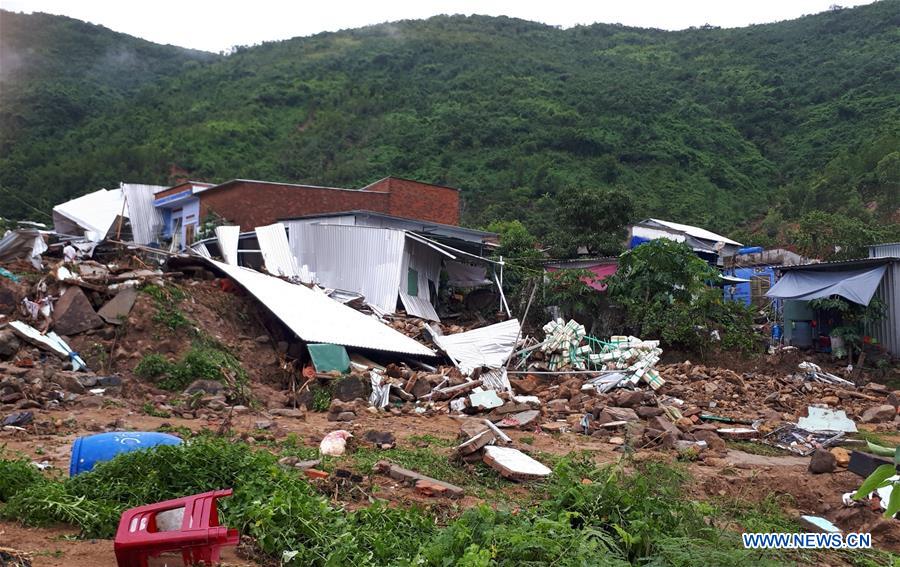 VIETNAM-NHA TRANG-LANDSLIDE-FLOOD-AFTERMATH