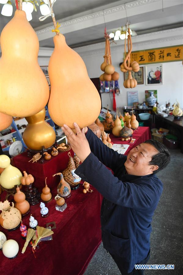 CHINA-LIAONING-GOURD HANDICRAFT (CN)