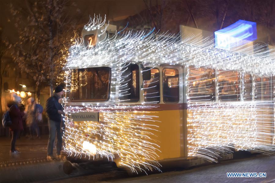 HUNGARY-BUDAPEST-CHRISTMAS LIGHT-TRAM