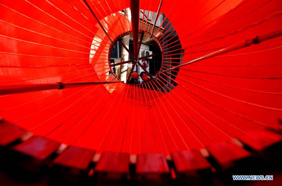 #CHINA-HEBEI-SHIJIAZHUANG-RED LANTERN-PRODUCTION (CN)