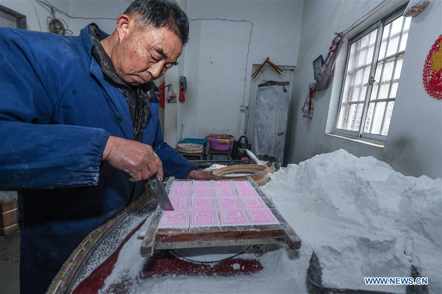 CHINA-ZHEJIANG-HUZHOU-SPRING FESTIVAL-TRADITIONAL SNACK (CN)