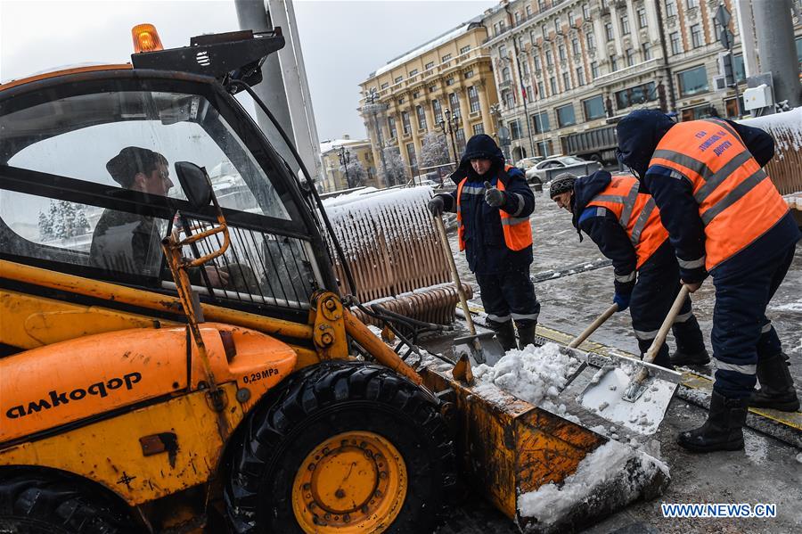 RUSSIA-MOSCOW-SNOWFALL