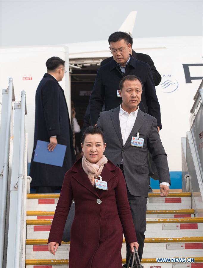 (TWO SESSIONS)CHINA-BEIJING-NPC-DEPUTIES-ARRIVAL (CN)