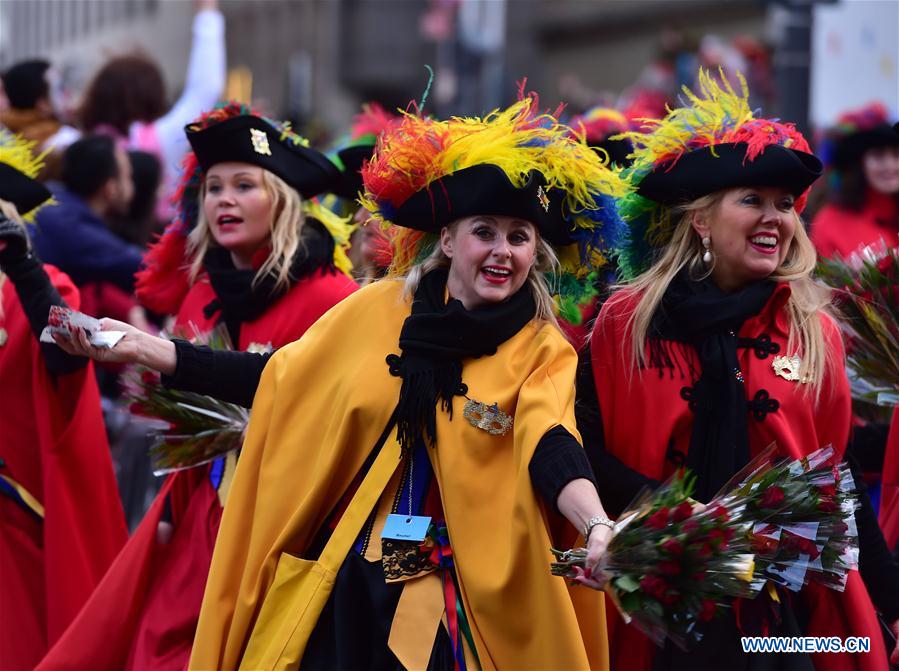 GERMANY-COLOGNE-CARNIVAL-ROSE MONDAY PARADE