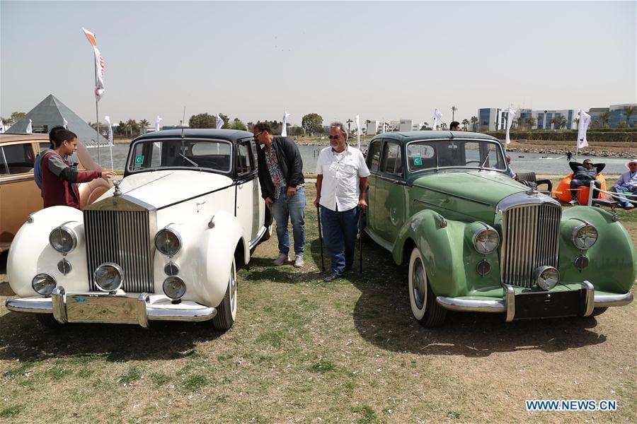 EGYPT-CAIRO-VINTAGE CAR-EXHIBITION