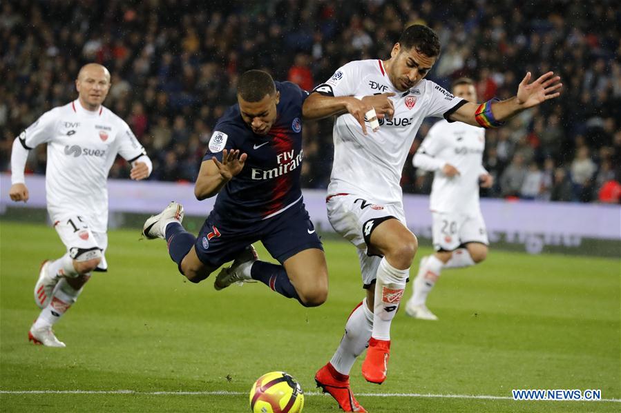 (SP)FRANCE-PARIS-FOOTBALL-FRENCH L1-PSG VS DIJON