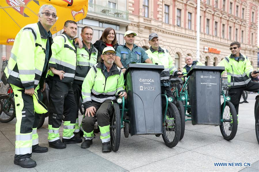 CROATIA-ZAGREB-GARBAGE CART RACE