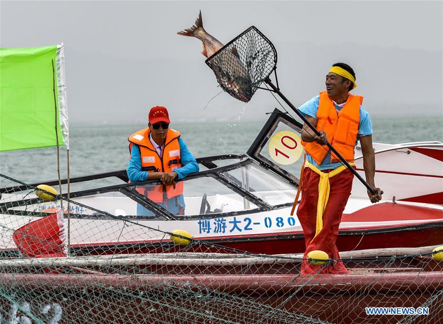 CHINA-XINJIANG-BOSTAN LAKE-FISHING SEASON (CN)