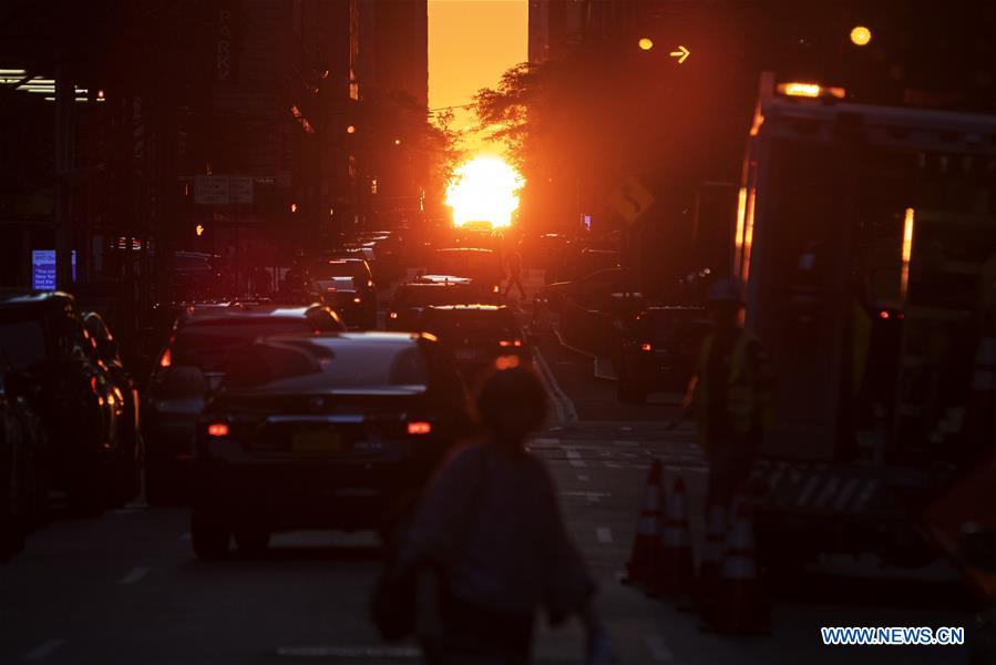 U.S.-NEW YORK-MANHATTANHENGE