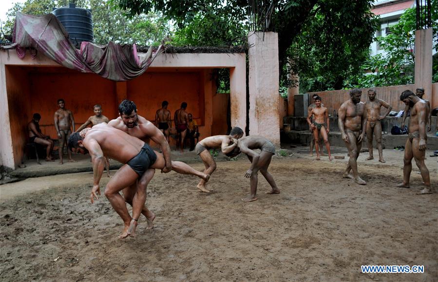 (SP)KASHMIR-JAMMU-TRADITIONAL WRESTLING