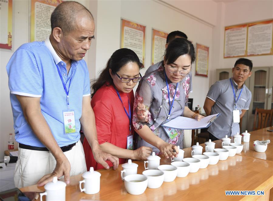 CHINA-GUANGXI-YULIN-STIR-FRYING-TEA-SKILL COMPETITION (CN)