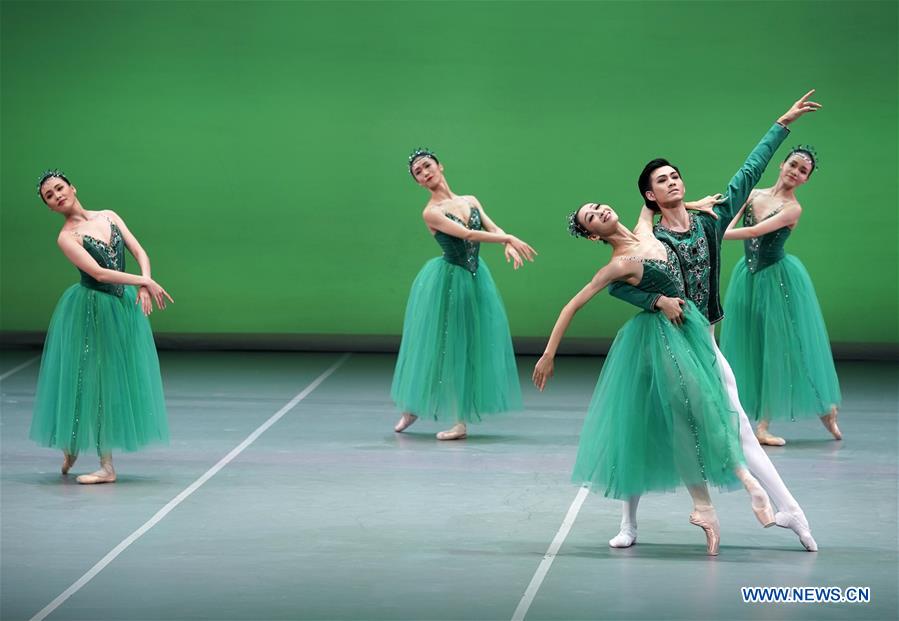 CHINA-BEIJING-BALLET-JEWELS (CN)