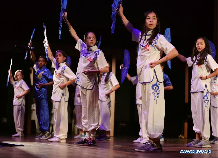 U.S.-CHICAGO-CHINA-STUDENTS-GALA