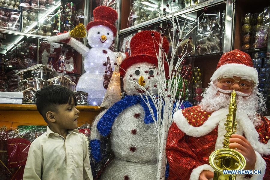 INDIA-KOLKATA-CHRISTMAS MARKET 