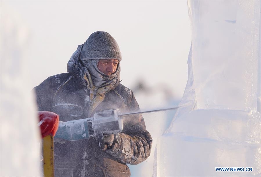 CHINA-HARBIN-ICE SCULPTURE COMPETITION (CN)