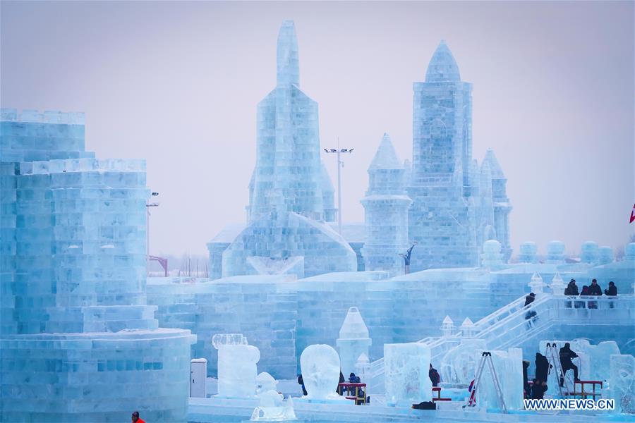 CHINA-HARBIN-ICE SCULPTURE COMPETITION (CN)