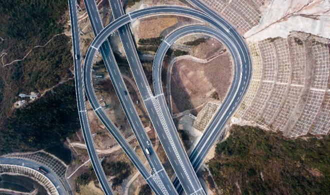 New highway linking Chongqing and Hubei opens to traffic