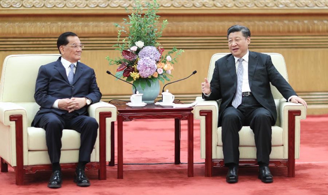 Xi Jinping meets with Taiwan delegation led by Lien Chan