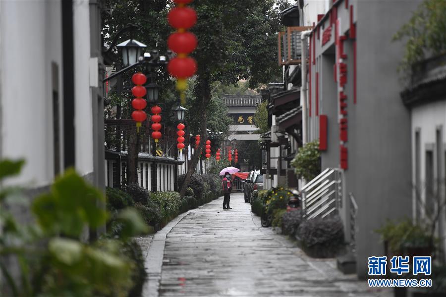 （在習(xí)近平新時(shí)代中國特色社會主義思想指引下——新時(shí)代新作為新篇章·習(xí)近平總書記關(guān)切事·圖文互動）（4）鑄成防疫“鐵軍”——基層防疫“硬核”故事