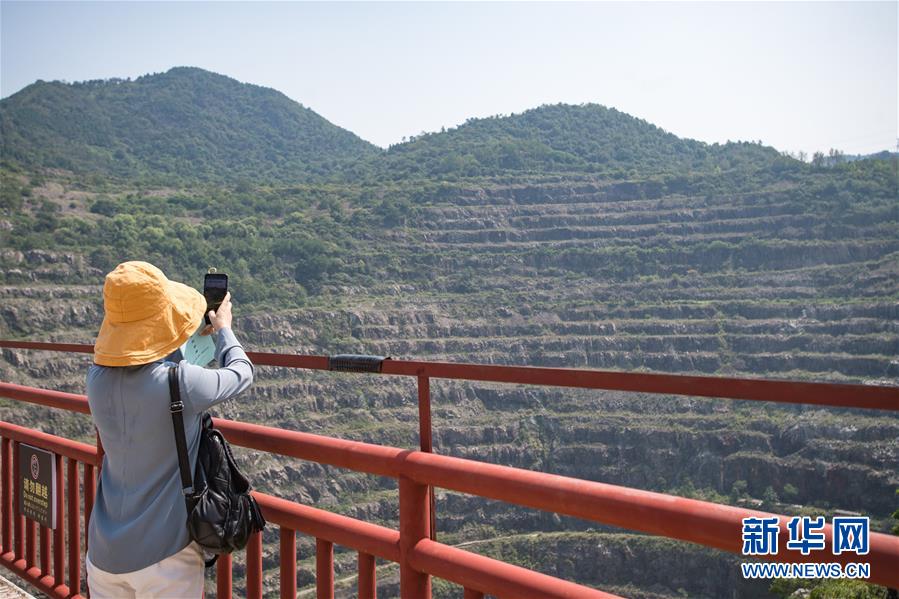 （走向我們的小康生活·圖文互動）（2）游客來了，小康近了——生態(tài)旅游引領(lǐng)湖北山區(qū)蝶變二三事