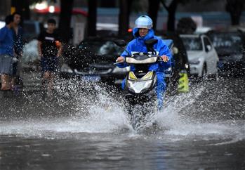 北京發(fā)布暴雨黃色預(yù)警信號(hào)